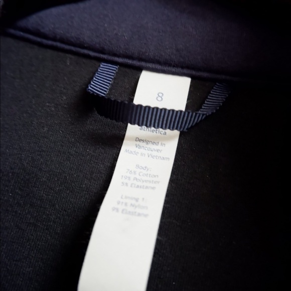 LULULEMON NTS BOMBER JACKET IN MIDNIGHT NAVY- SIZE 8- LIKE NEW 🏃‍♀️ - Picture 9 of 10